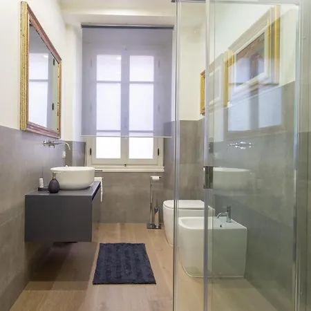 Stunning & Luxurious 1br 1 Min Walk By Duomo פירנצה