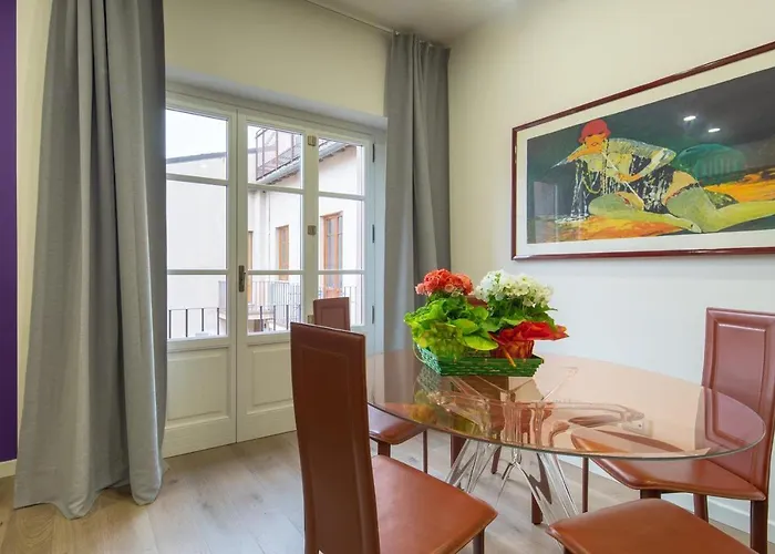 Stunning & Luxurious 1br 1 Min Walk By Duomo Firenze