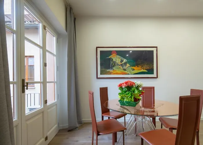 Stunning & Luxurious 1br 1 Min Walk By Duomo * Firenze