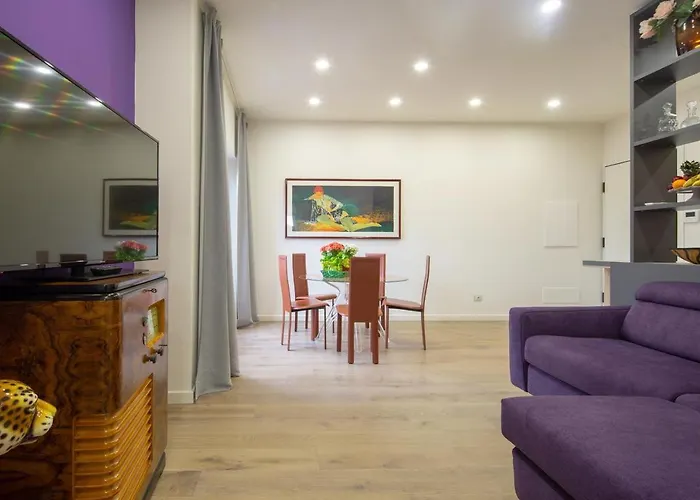 Stunning & Luxurious 1br 1 Min Walk By Duomo *